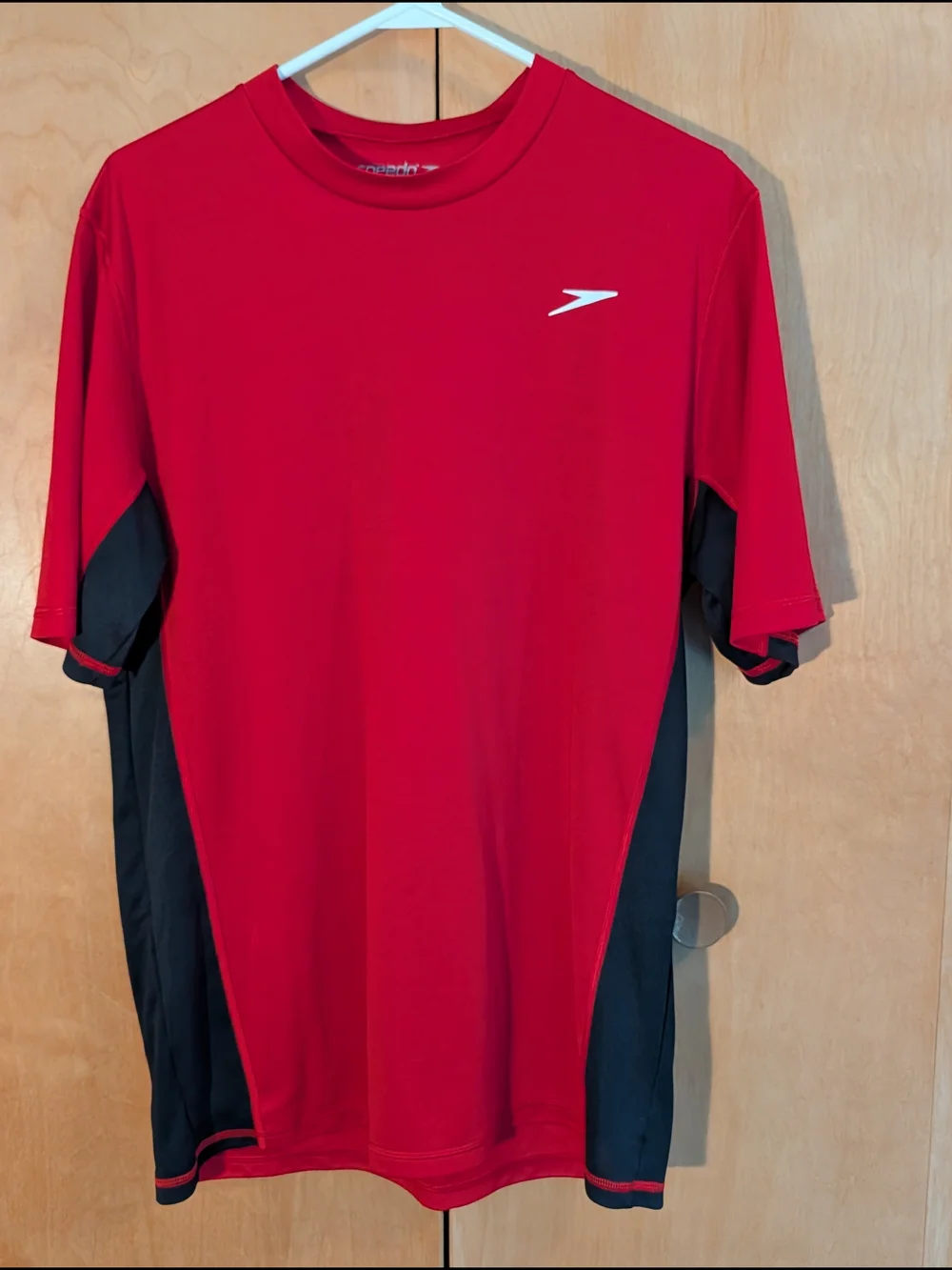 Speedo Men's Red & Black Performance Short Sleeve Shirt